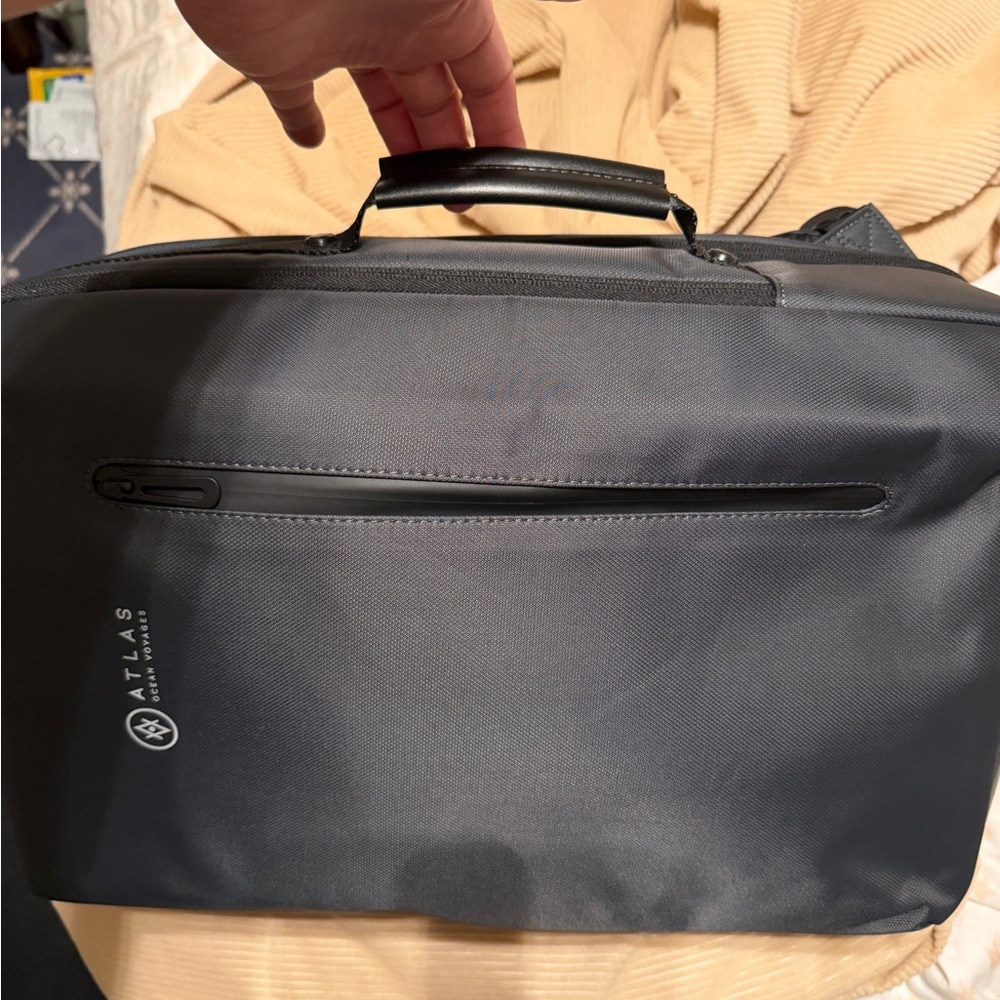 New Atlas Ocean Voyages Water Proof Gray Duffel Bag W/ Built In Charger Etc.
